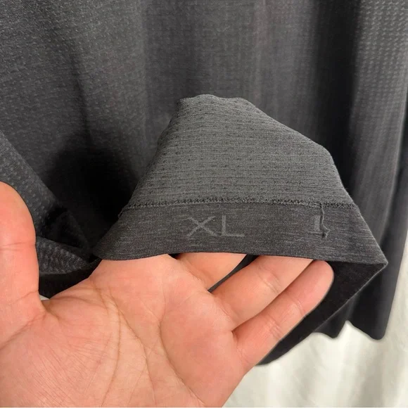 Lululemon Metal Vent Tech Long Sleeve Graphite Grey/Black XL